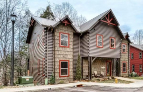 The Big Poplar Retreat by Stony Brook Cabins